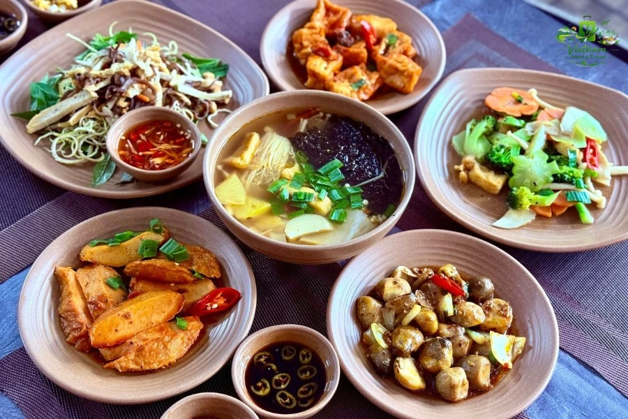 Hue Sala Vegetarian Restaurant - Vietnam Food Tour